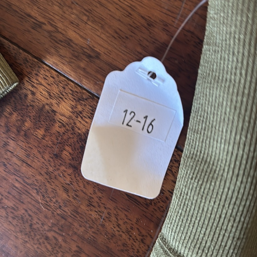 Unbranded | Olive Green seamless 2 piece yoga outfit - Picture 12 of 12